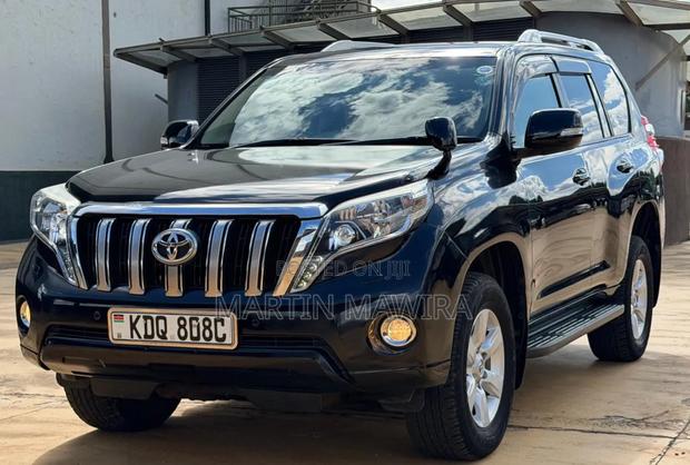 Toyota Land Cruiser Prado 2016 Black