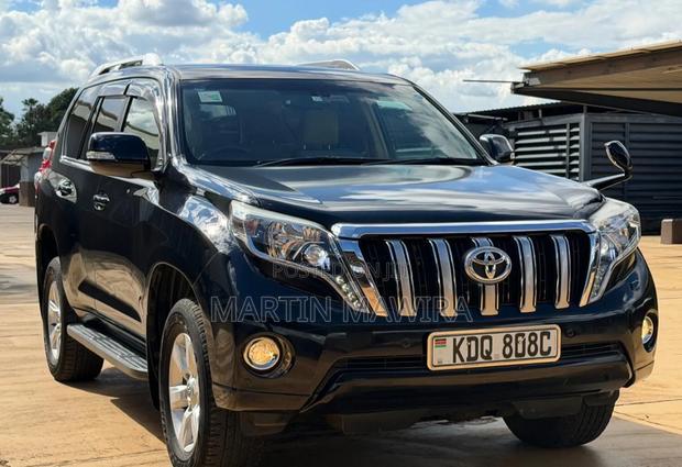 Toyota Land Cruiser Prado 2016 Black