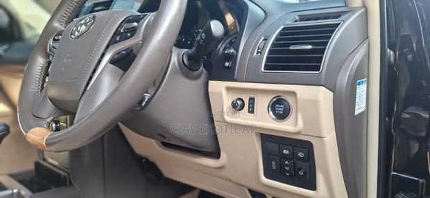 Toyota Land Cruiser Prado 2.8 2019 Black