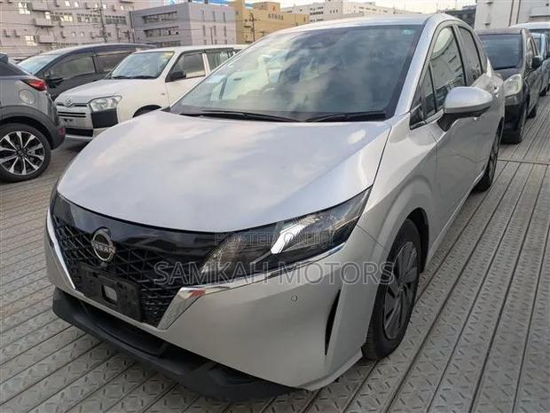 Nissan Note 1.2 Hybrid 2022 Silver