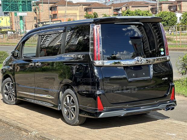Toyota Noah 2.0 FWD (7 Seater) 2019 Black
