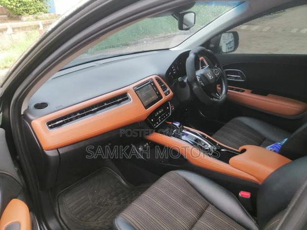 Honda Vezel 2018 Green