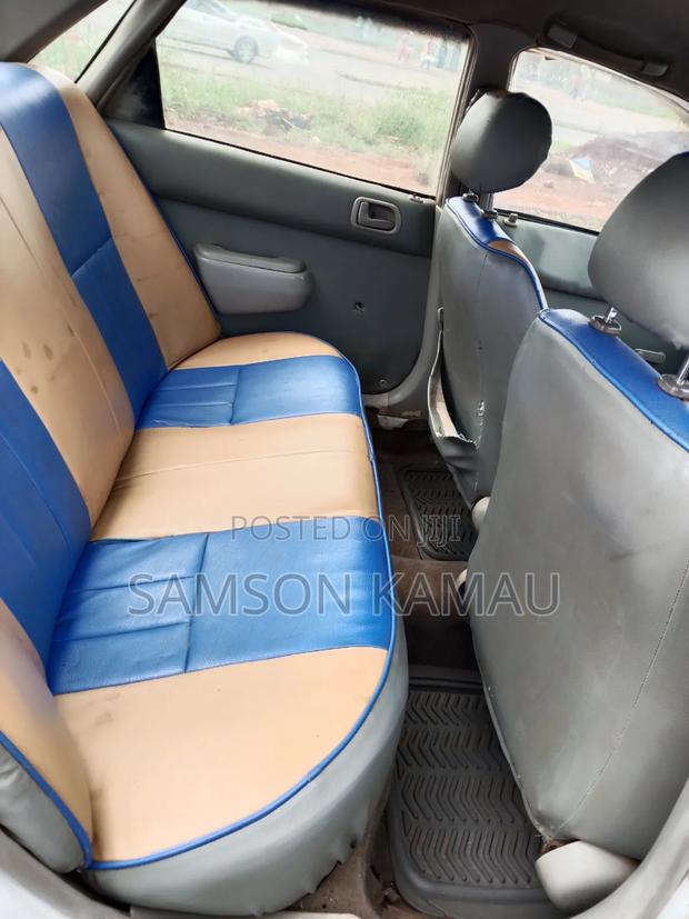 Toyota Corolla 1998 White