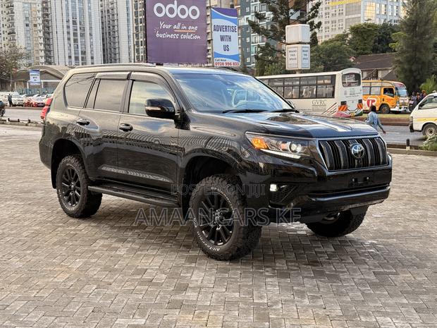 Toyota Land Cruiser Prado 2.8 2021 Black