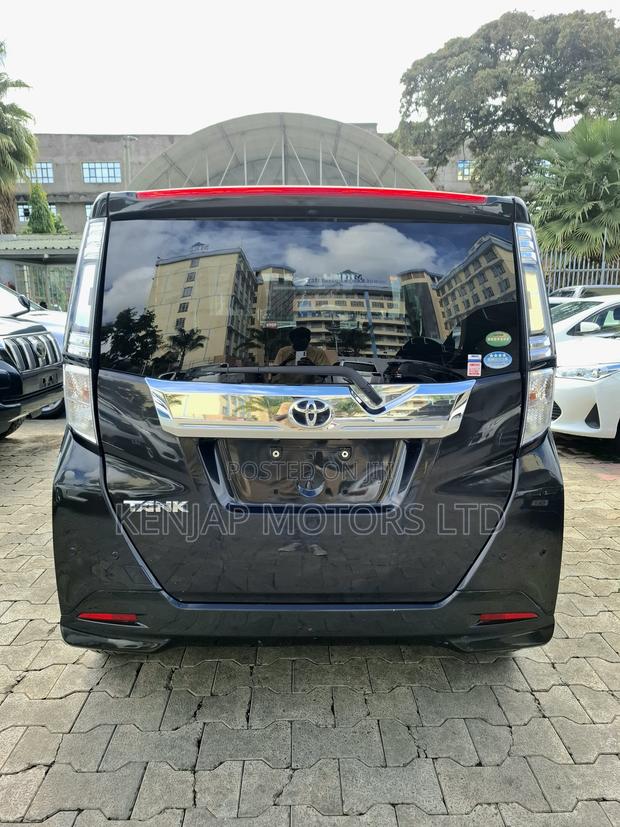 Toyota Tank 2019 Black