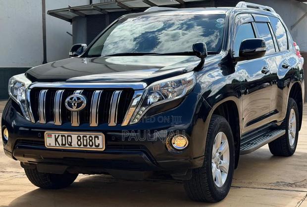 Toyota Land Cruiser Prado 2017 Black