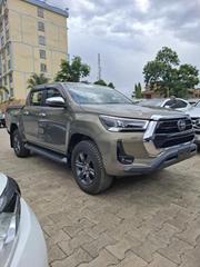 Toyota Hilux 2020 Gray for sale