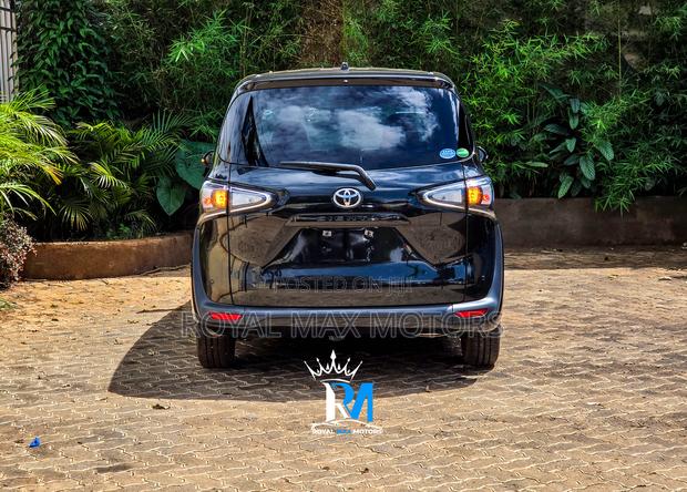 Toyota Sienta 2019 Black
