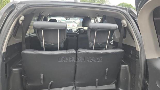 Toyota Vanguard 2011 Black