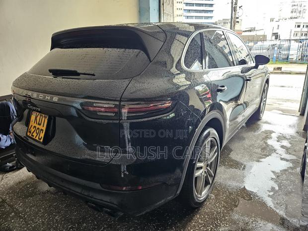Porsche Cayenne 2019 Black