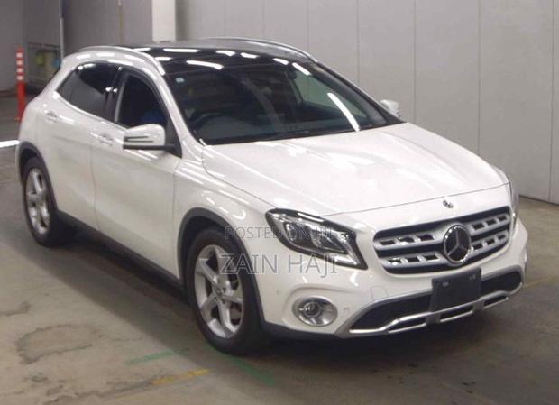Mercedes-Benz GLA-Class 2019 White