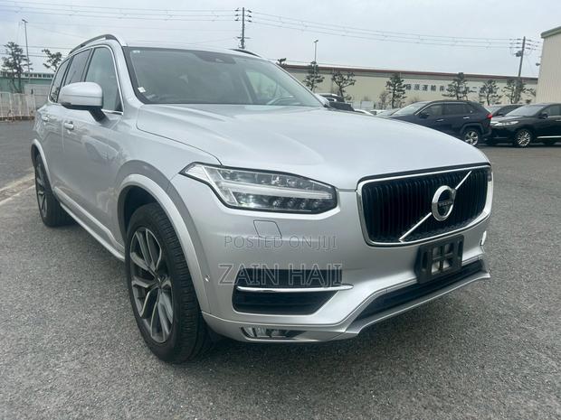 Volvo XC90 2019 Silver