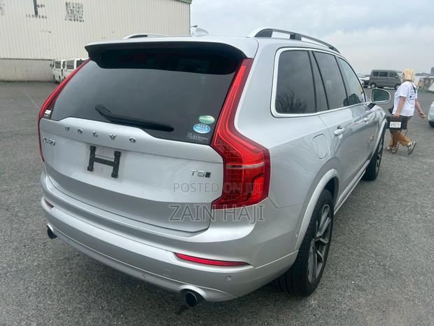 Volvo XC90 2019 Silver