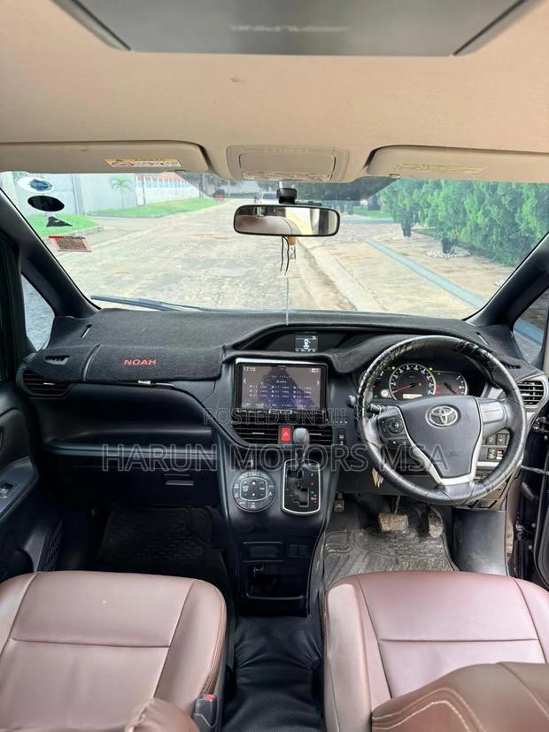 Toyota Noah 2017 Black