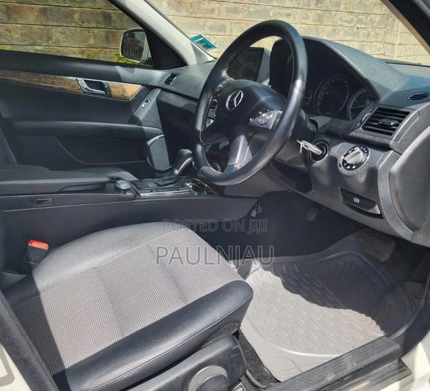 Mercedes-Benz E200 2010 White