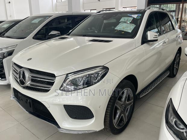 Mercedes-Benz GLE-Class GLE 350d 4MATIC 2019 White