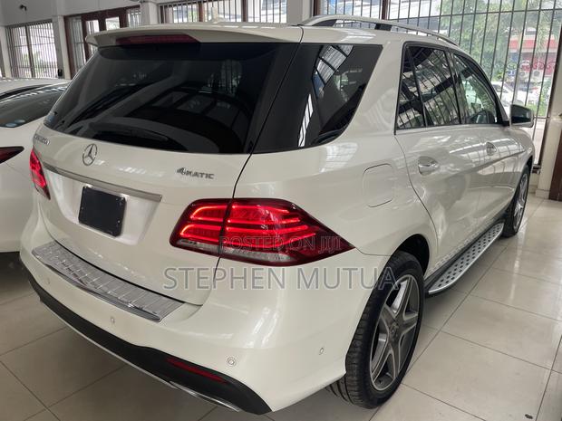 Mercedes-Benz GLE-Class GLE 350d 4MATIC 2019 White
