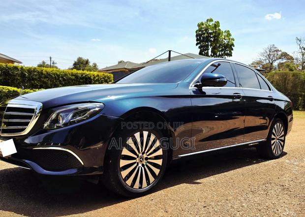 Mercedes-Benz E400 2018 Blue