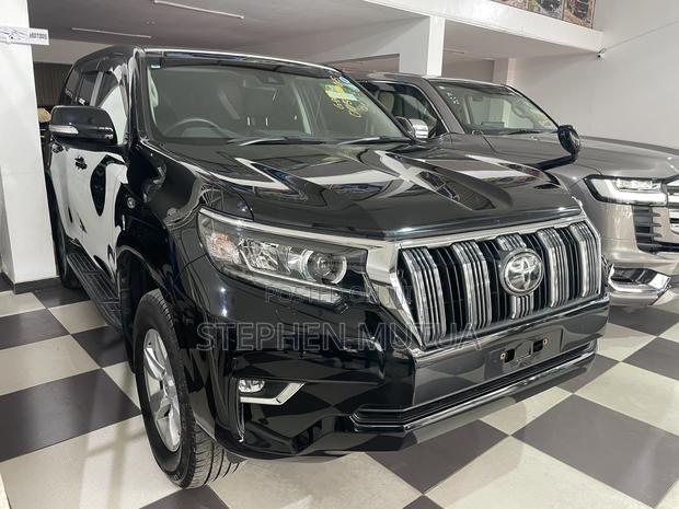 Toyota Land Cruiser Prado 2.8 2021 Black