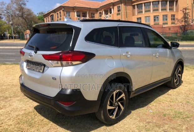 Toyota Rush 1.5 AWD 2018 Silver