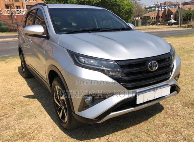 Toyota Rush 1.5 AWD 2018 Silver
