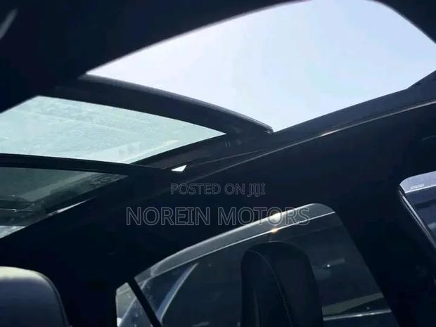 Toyota Harrier 2.0 2019 White