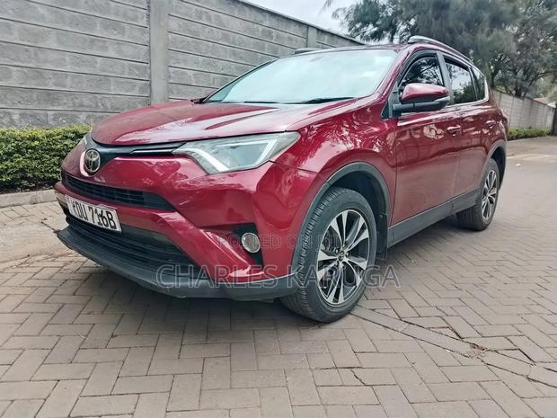 Toyota RAV4 2016 Red