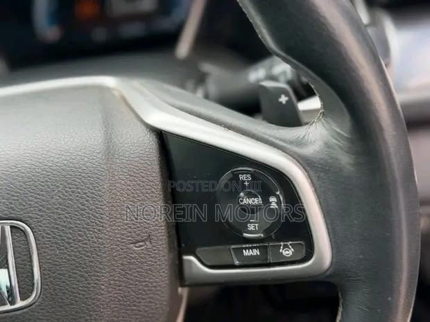 Honda Civic 2019 White