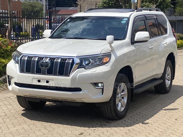 Toyota Land Cruiser Prado 2.8 2019 White