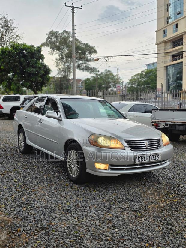 Toyota Mark II 2004 Silver