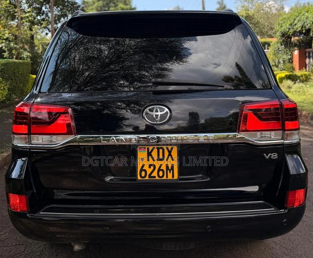 Toyota Land Cruiser 2012 Black
