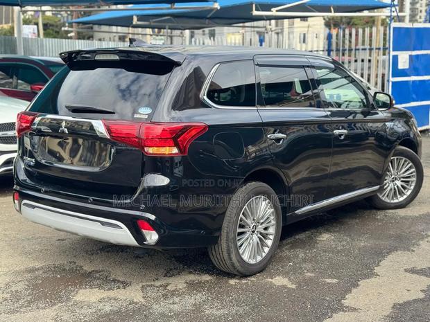 Mitsubishi Outlander PHEV 2018 Black