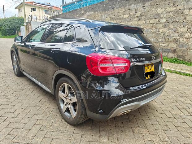 Mercedes-Benz GLA-Class 2016 Black