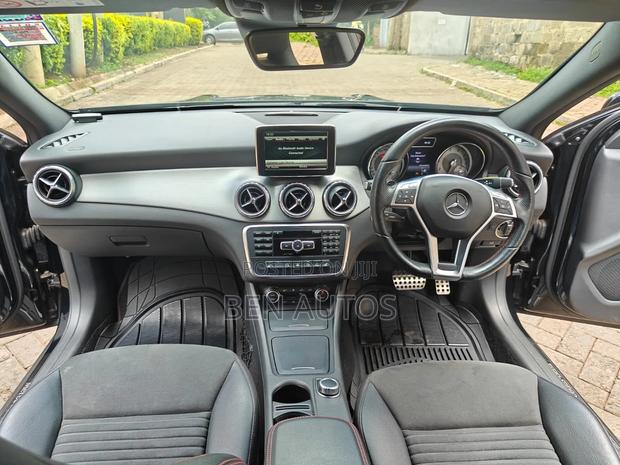 Mercedes-Benz GLA-Class 2016 Black