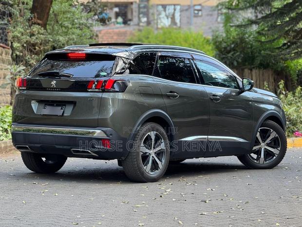 Peugeot 3008 2018 Green