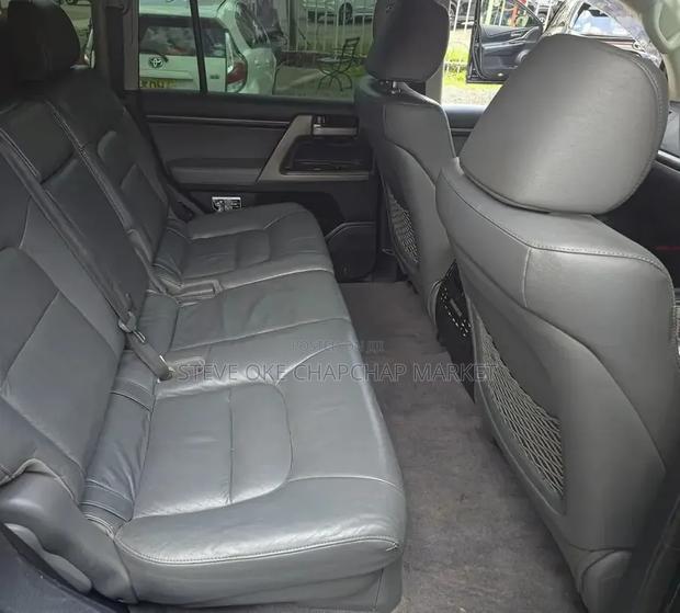Toyota Land Cruiser 100 4.7 Executive 2008