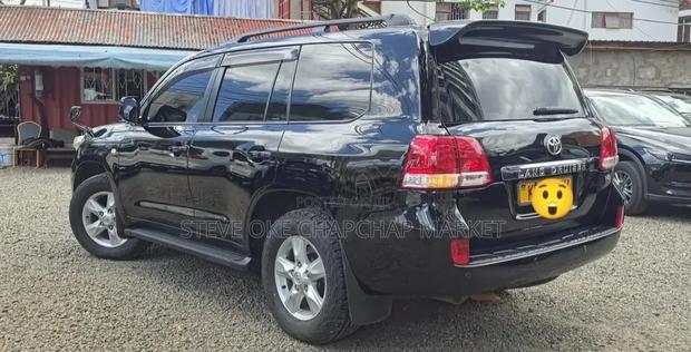 Toyota Land Cruiser 100 4.7 Executive 2008