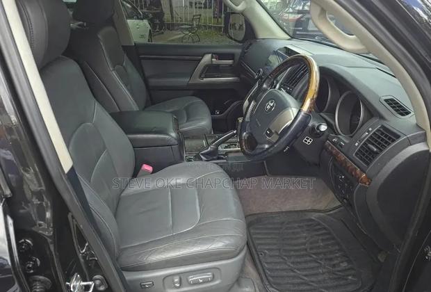 Toyota Land Cruiser 100 4.7 Executive 2008