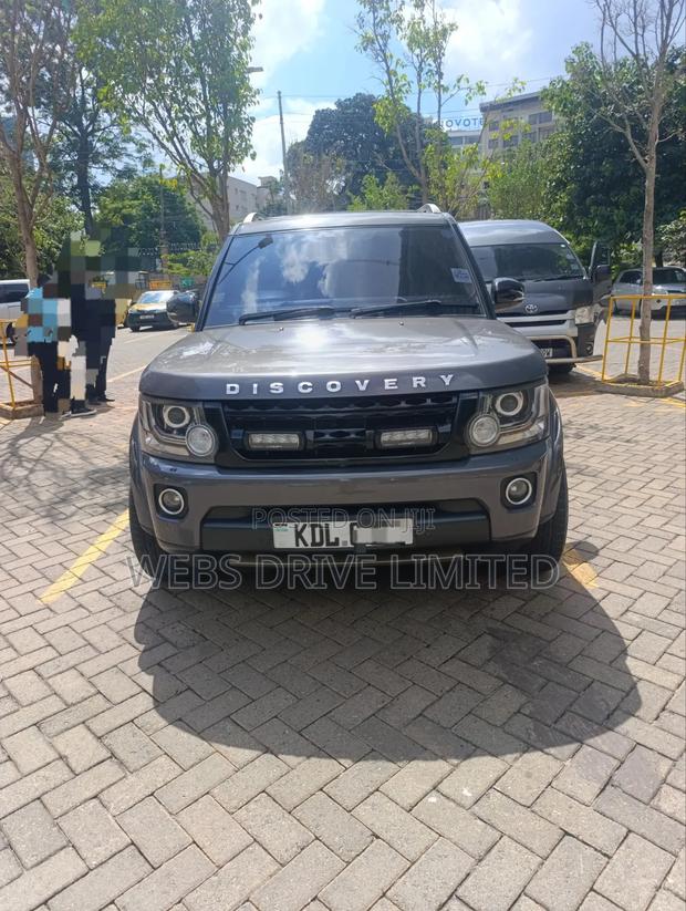 Land Rover Discovery 2016 Gray
