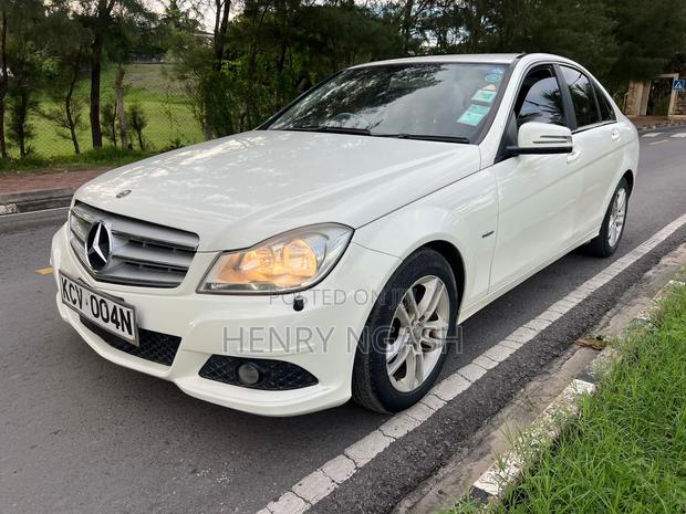 Mercedes-Benz C200 2012 White