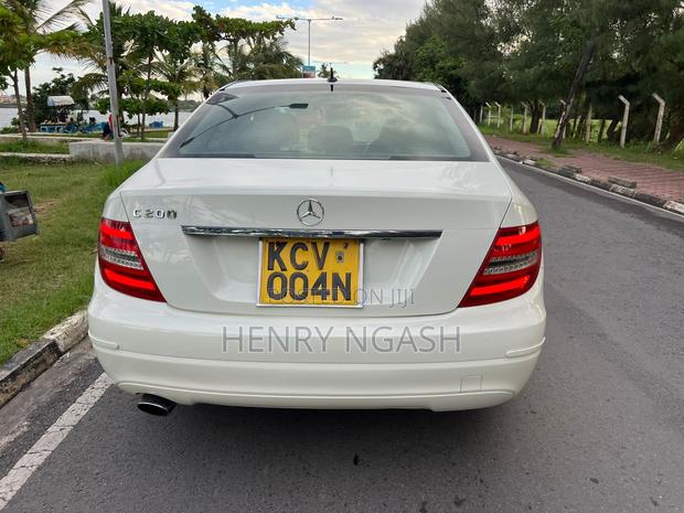 Mercedes-Benz C200 2012 White