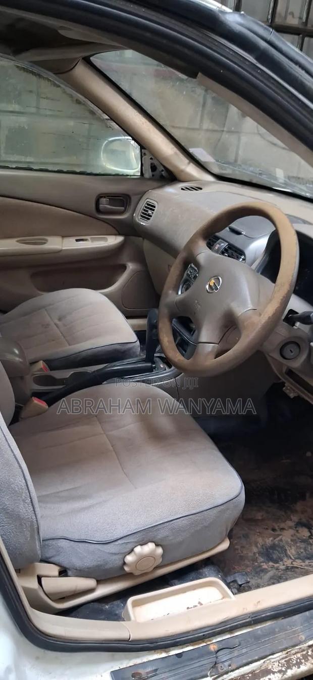 Nissan FB15 2004 White