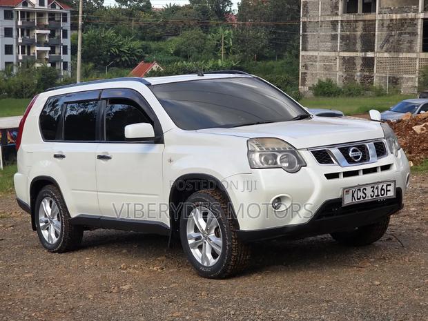 Nissan X-Trail 2012 White