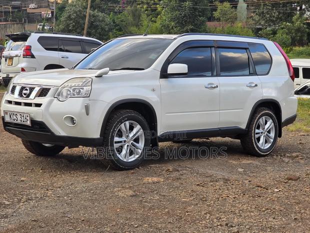 Nissan X-Trail 2012 White