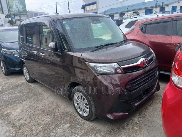 Toyota Tank 1.0 AWD 2019 Brown