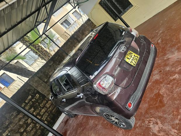 Toyota Passo 2016 Maroon