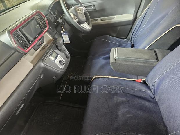 Toyota Passo 2016 Maroon
