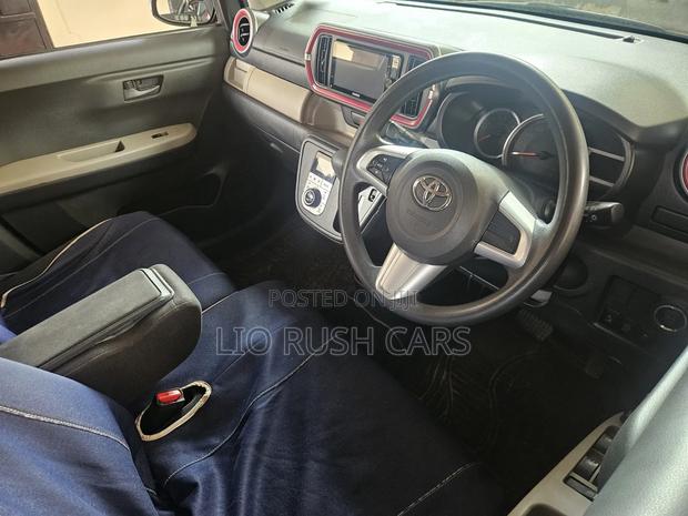 Toyota Passo 2016 Maroon