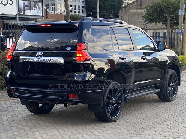 Toyota Land Cruiser Prado 2.7 2019 Black