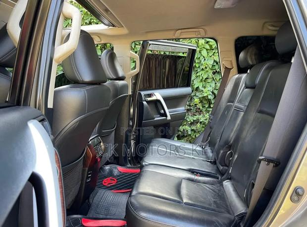 Toyota Land Cruiser Prado 2.8 D-4D 2016 Gray